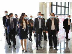 深圳市人大常委會駱文智主任一行蒞臨英威騰調研指導